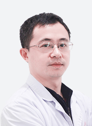 周敏/醫(yī)務(wù)部主任、副主任醫(yī)師
